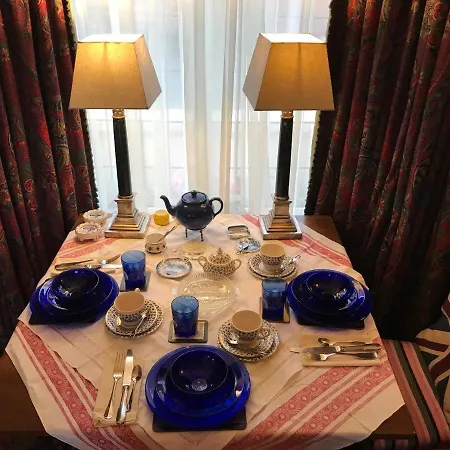 Wynberg House Bed & Breakfast Swansea-3